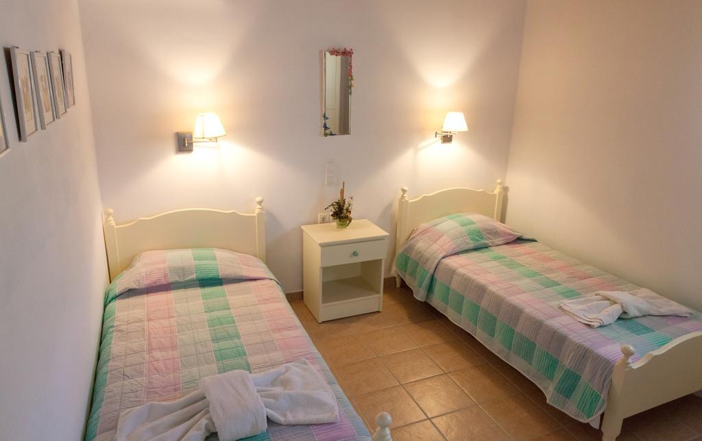 Ergina Summer Resort Antiparos Екстер'єр фото