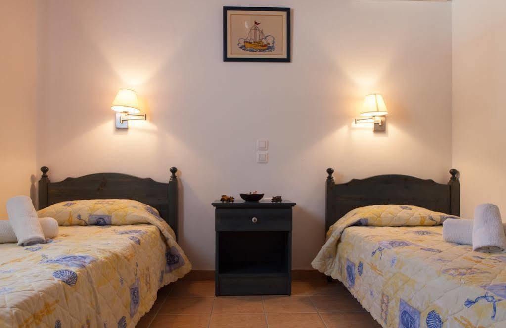 Ergina Summer Resort Antiparos Екстер'єр фото